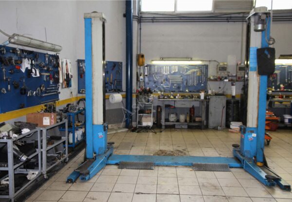 Sollevatore Auto Ravaglioli 2 braccia
